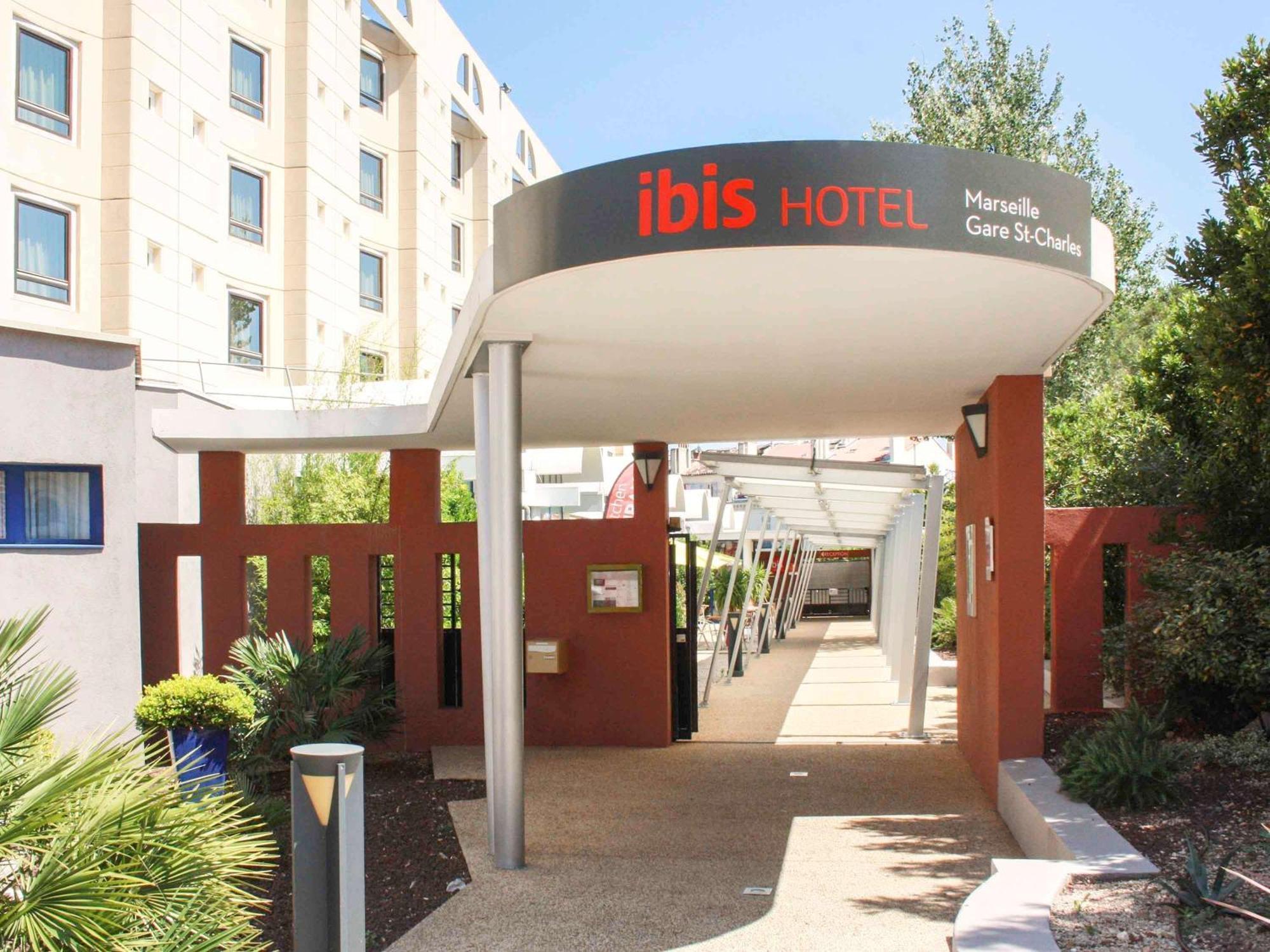 Готель Ibis Marseille Centre Gare Saint Charles Екстер'єр фото